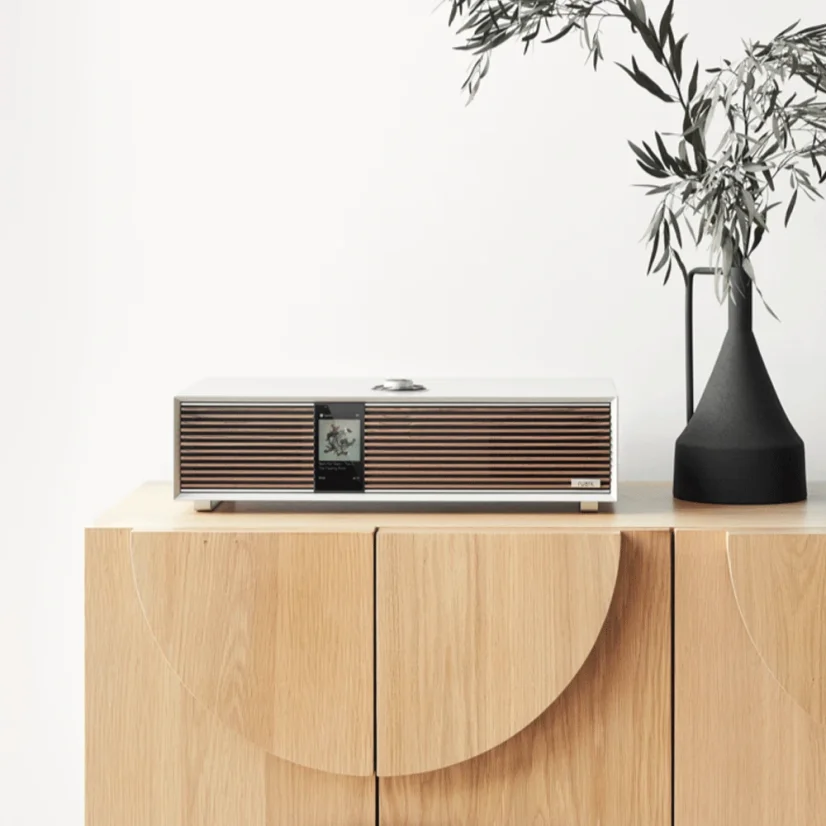 Ruark Audio R410 Fused walnut veneer cabinet and grille