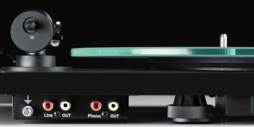 ProJect T1 EVO PHONO + OM10 Piano Black