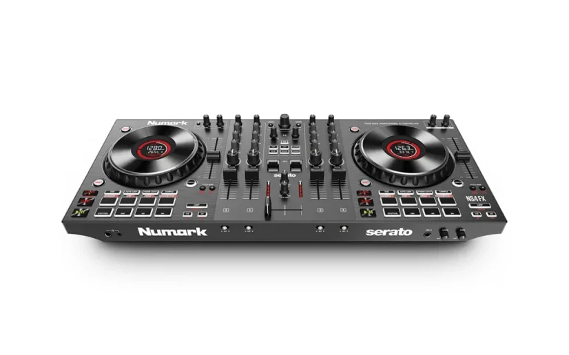 Numark NS4FX 