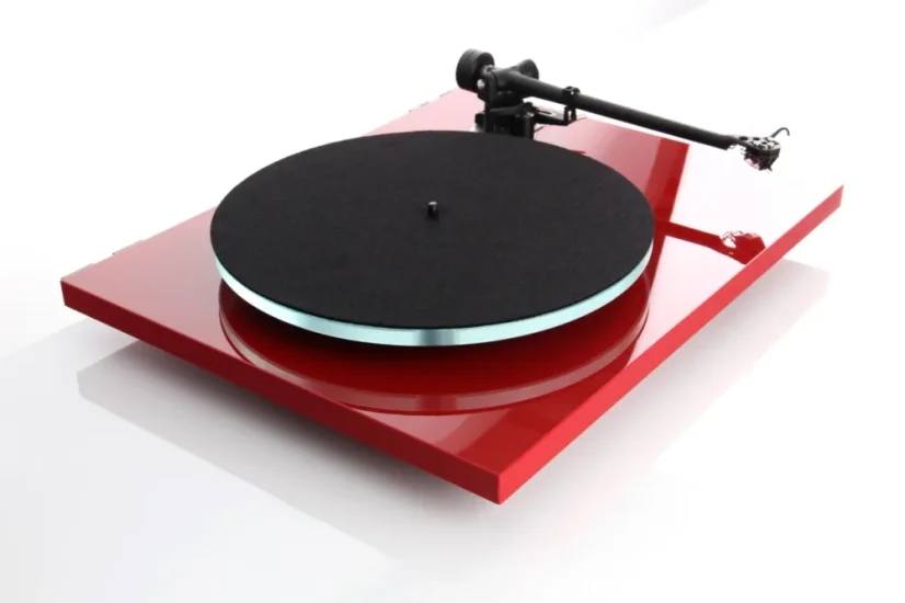 Rega Planar 3  červená + Nd5 MM
