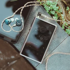 Shanling M7 Digital Audio Player