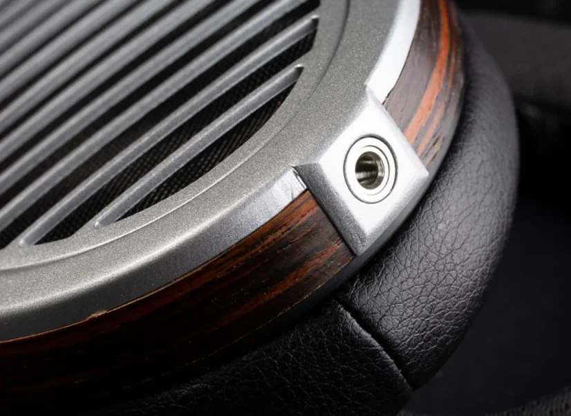 HiFiMAN HE 1000se