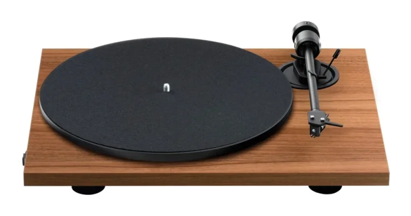 ProJect E1.2 – manuálny Hi-Fi gramofón s Pick it MM E a hliníkovým tanierom Walnut