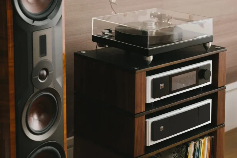 NAD M33 V2