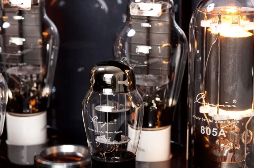 Cayin CS-805A Čierna