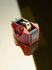 Hana Umami Red (UR) Phono Cartridge