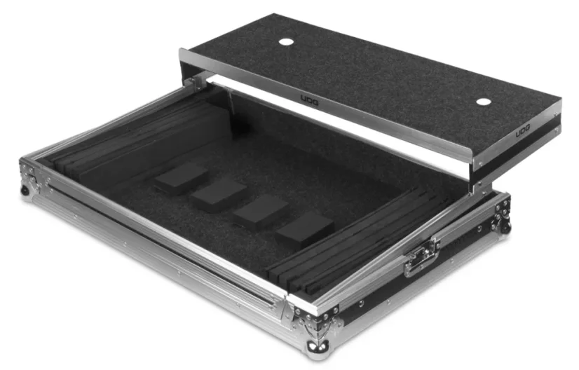 UDG Ultimate Flight Case Multi Format XXL Silver Plus (Laptop Shelf)