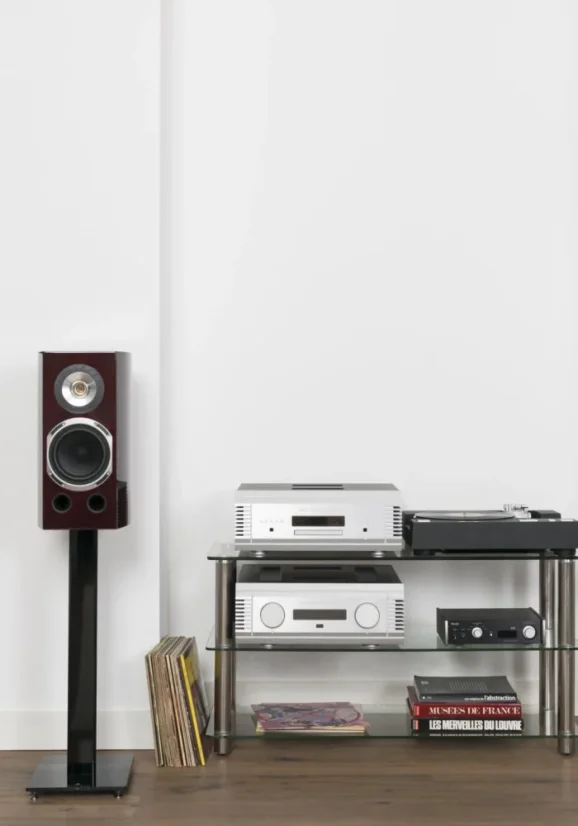 Triangle STAND S02 čierna vysoký lesk