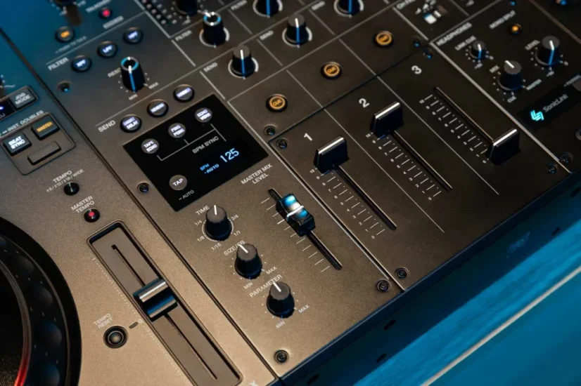 AlphaTheta DJM-V5