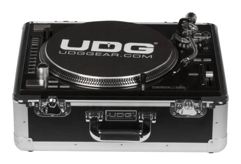 UDG Ultimate Pick Foam Flight Case Multi Format Turntable Silver