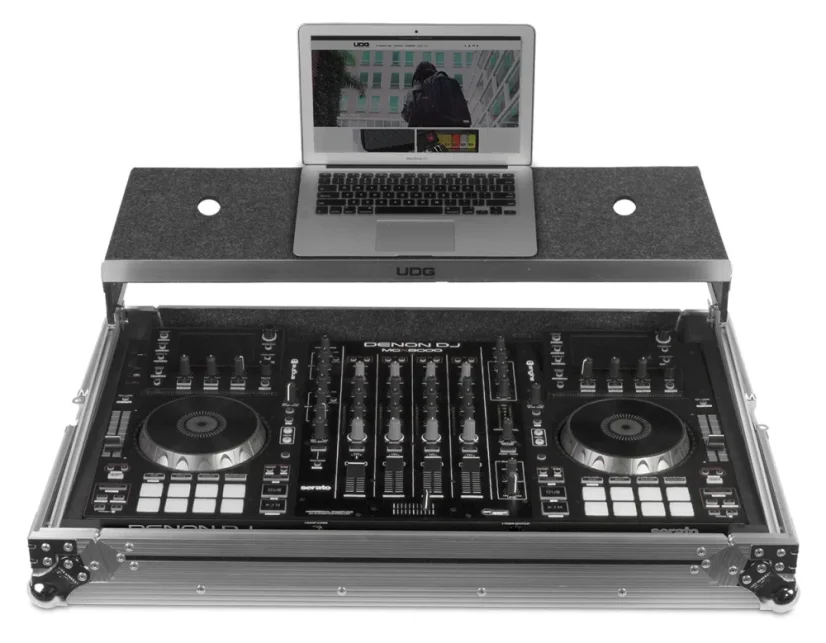 UDG Ultimate Flight Case Multi Format XXL Silver Plus (Laptop Shelf)