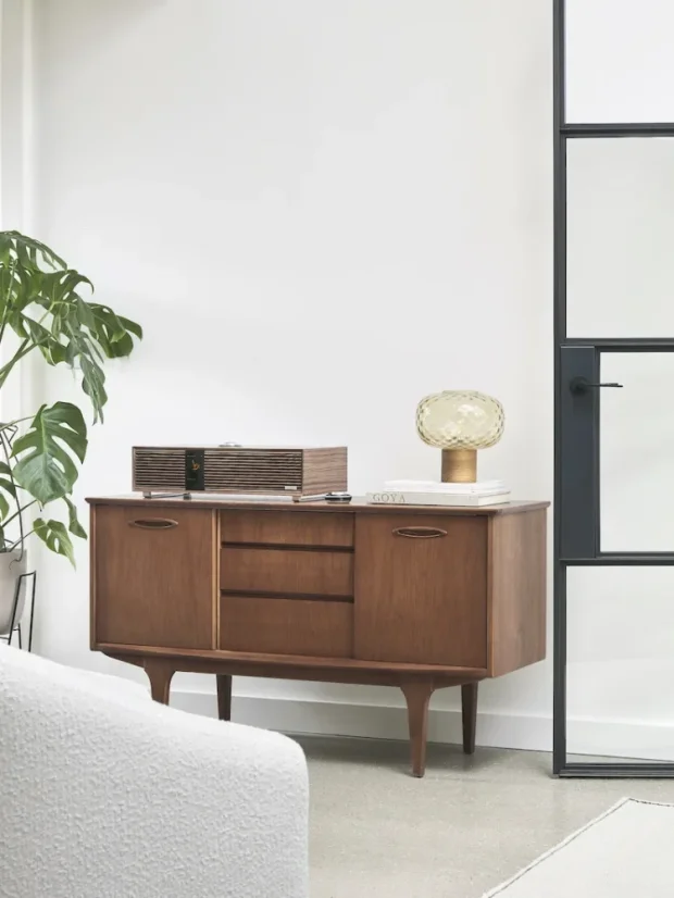Ruark Audio R410 Fused walnut veneer cabinet and grille