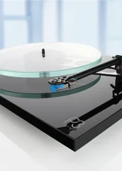 Rega Planar 3 čierny lesklý lak + Elys 2 MM