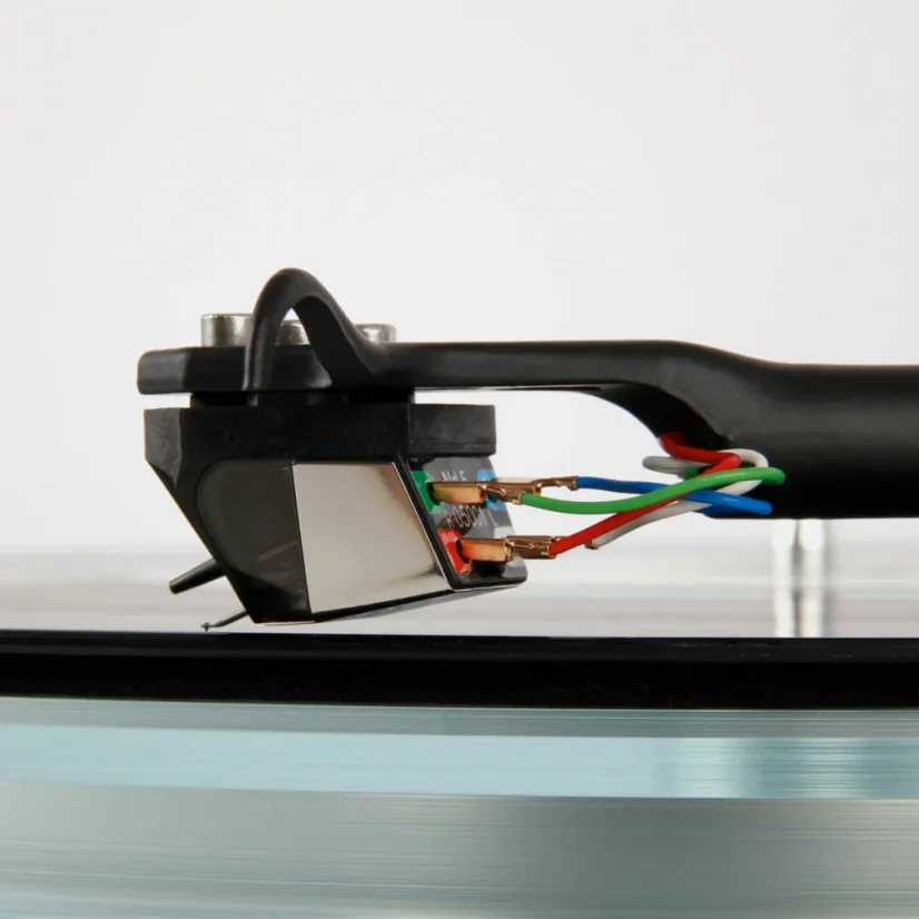 Rega Planar 3  červená + Nd5 MM