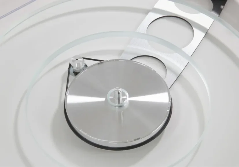 Rega Planar 6  (B-Stock / Demo / 100% stav / 24 mesiacov záruka)