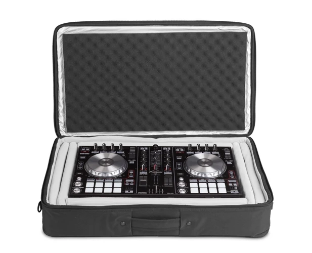 UDG Urbanite MIDI Controller Sleeve Large Black