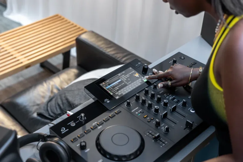 AlphaTheta XDJ-AN