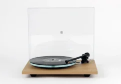 Rega Planar 3  svetlý dub + ND5 MM 