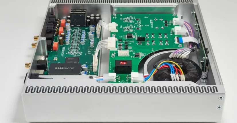 AUDIOBYTE SuperVOX Čierna