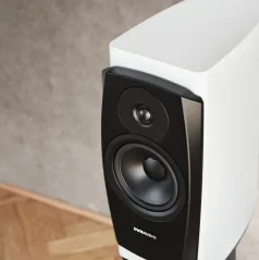 Dynaudio Confidence 20A snehový vysoký lesk