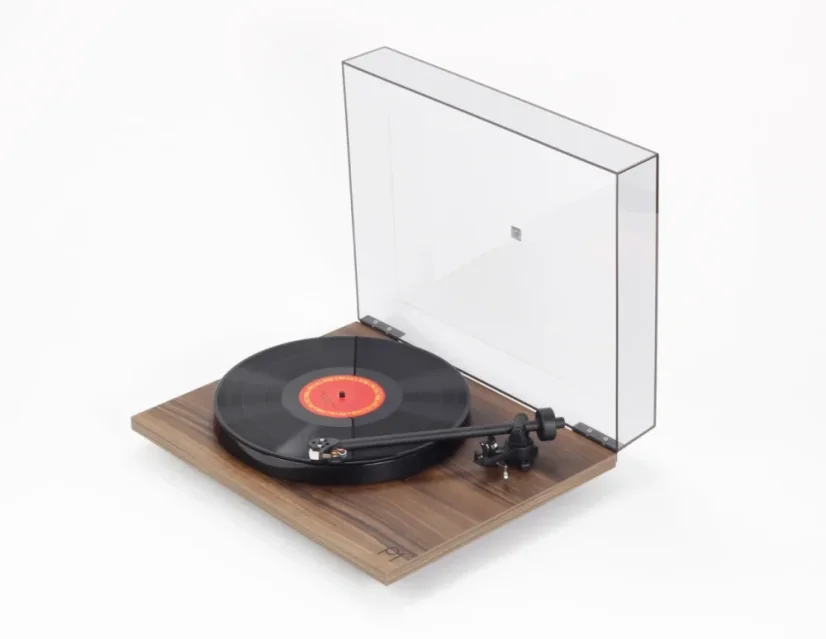 Rega Planar 1  Orech SE