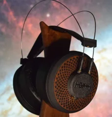 Hoxit Audio v1 Closed